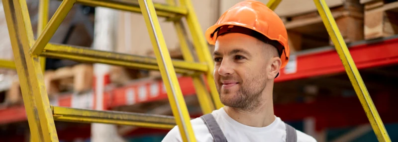 Técnico em logística EAD: competências, salário e mercado