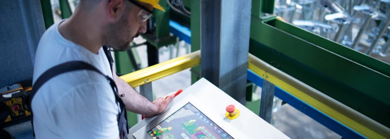 Máquinas e equipamentos para indústria de plásticos | SRE