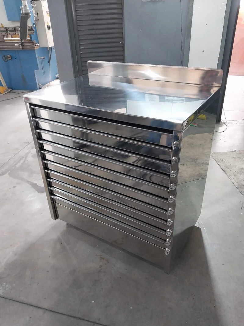 Gaveteiro em Aço Inox