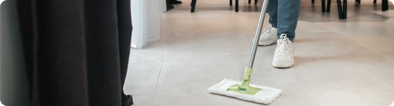 Como limpar porcelanato sem manchar