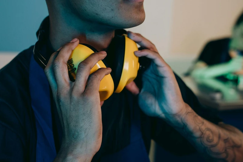 NRs que exigem certificação: como comprovar sua competência em Segurança do Trabalho