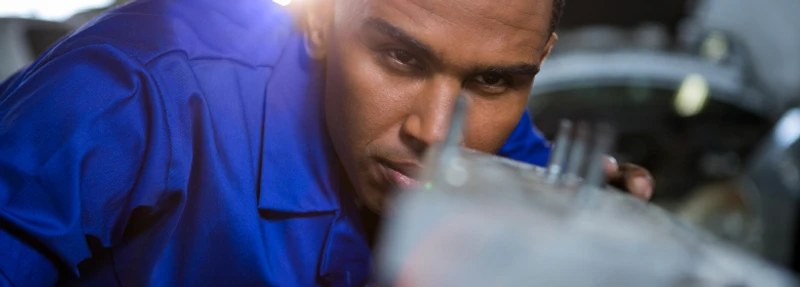 Saiba quanto ganha um técnico em mecânica em 2026 